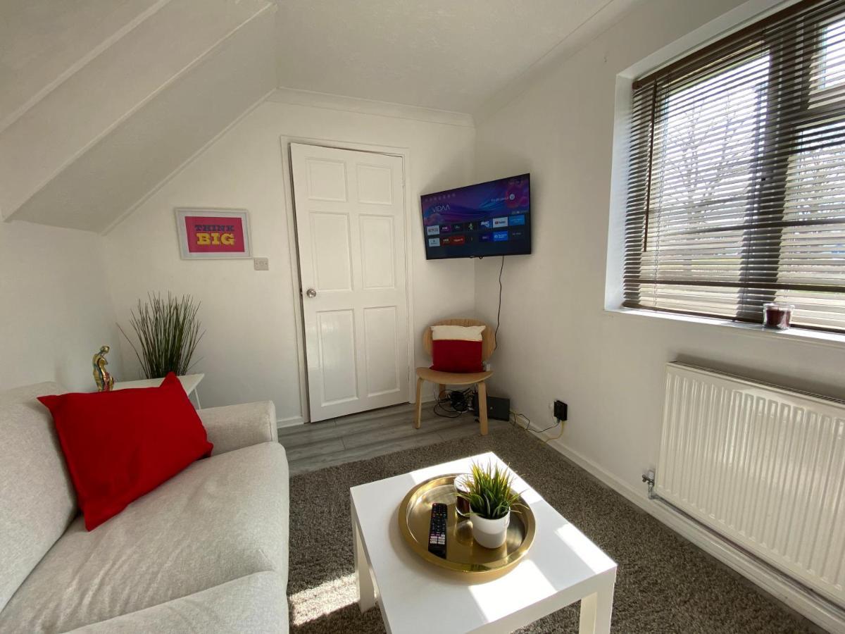 Host & Stay - Cotman Close Милтон-Кейнс Экстерьер фото