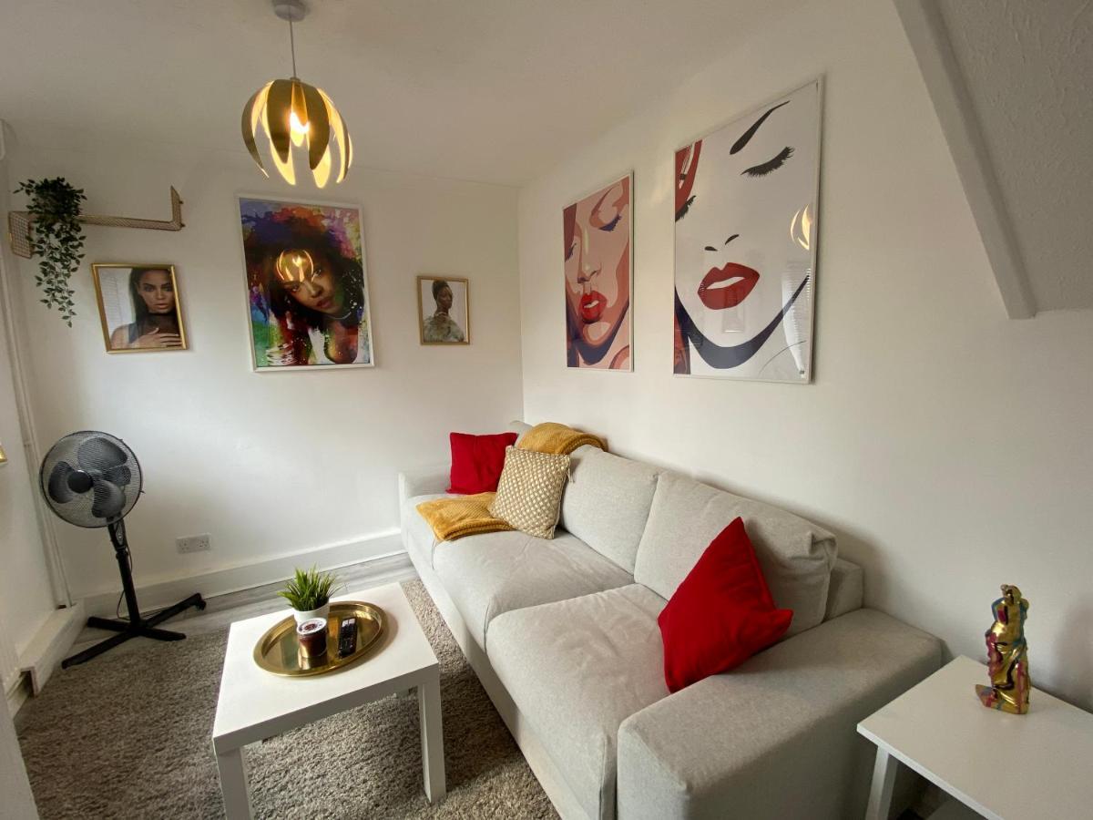 Host & Stay - Cotman Close Милтон-Кейнс Экстерьер фото