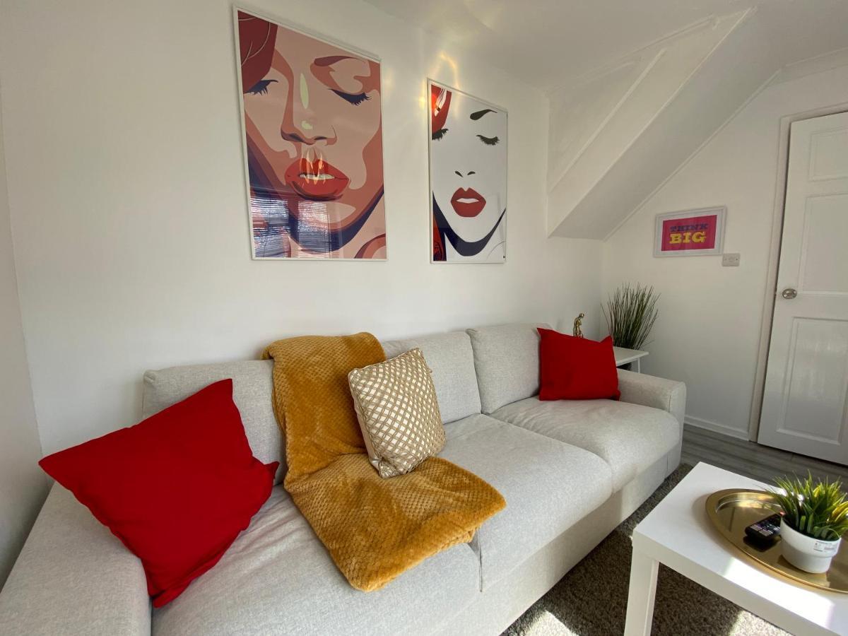 Host & Stay - Cotman Close Милтон-Кейнс Экстерьер фото