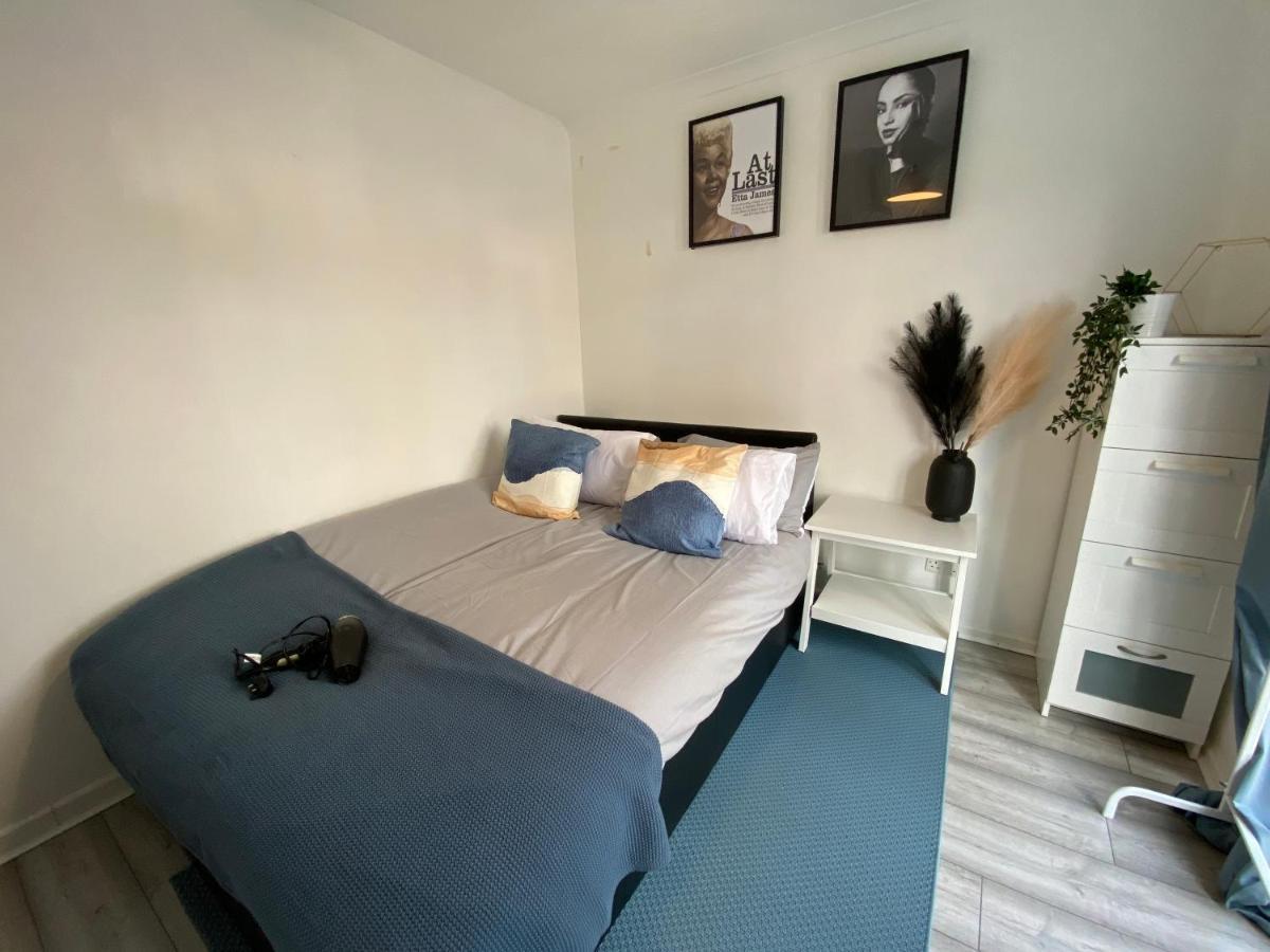 Host & Stay - Cotman Close Милтон-Кейнс Экстерьер фото