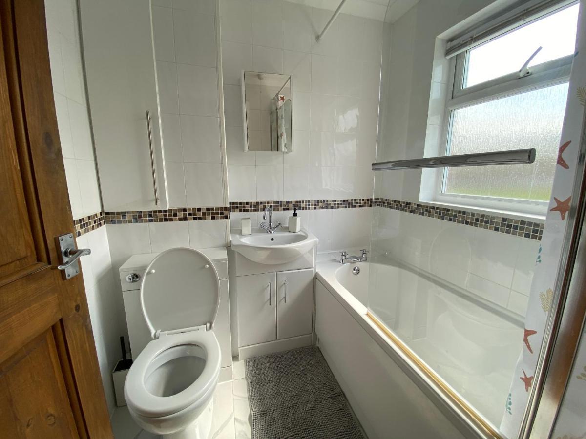 Host & Stay - Cotman Close Милтон-Кейнс Экстерьер фото